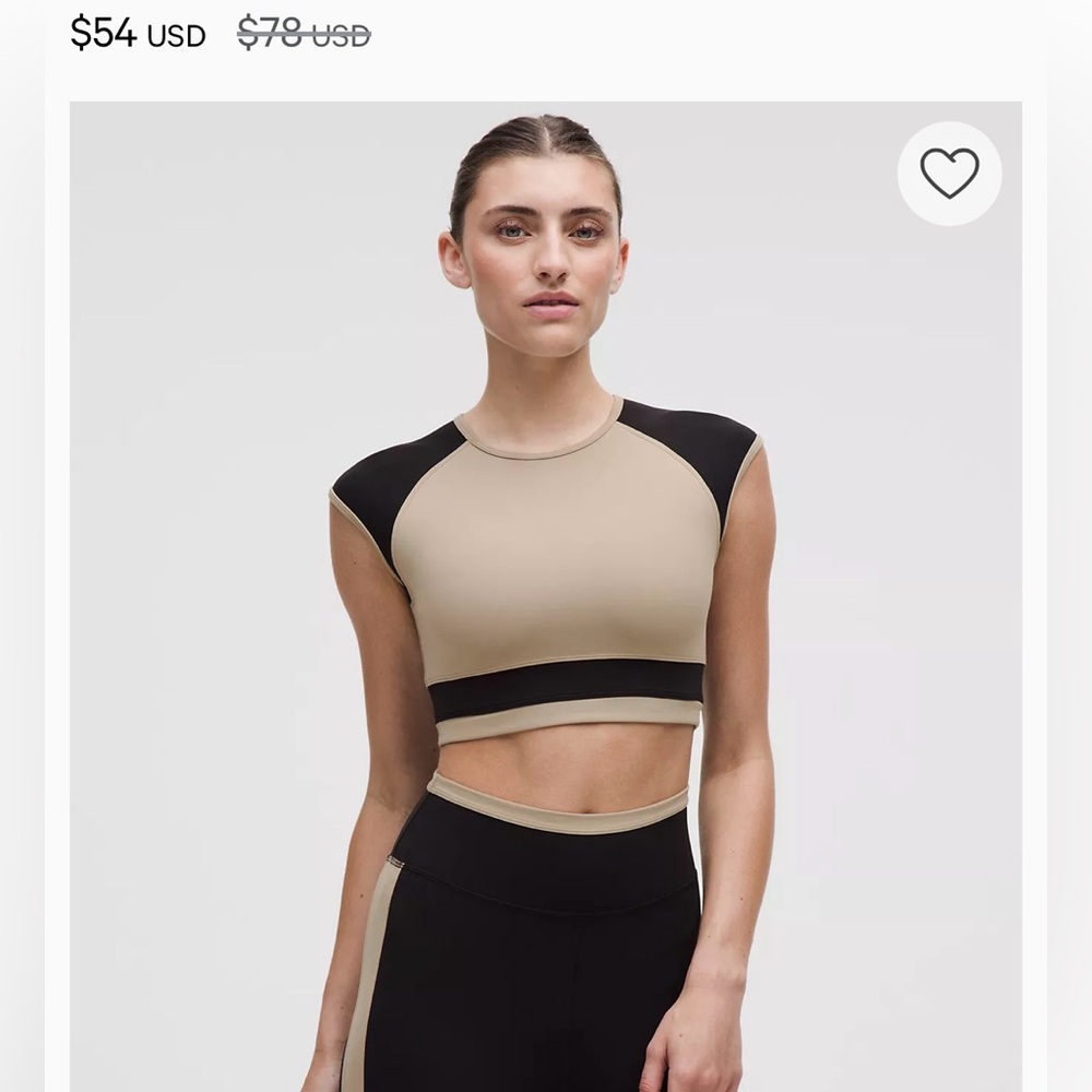NWT Lululemon Nulu Colourblock Crop Short Sleeve Size Large
